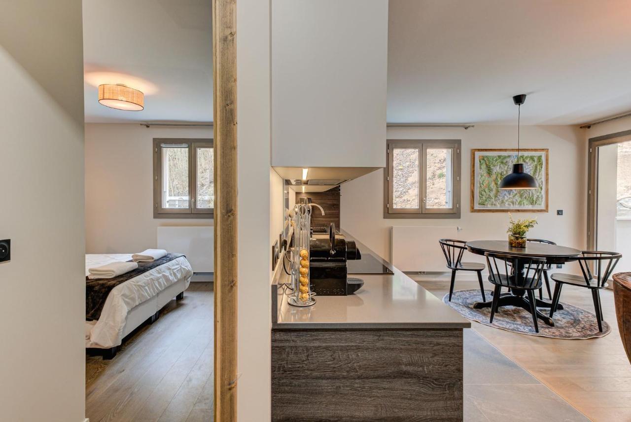 White Pearl A02 - Alpes Travel - Chamonix - Sleeps 4 Apartment Екстериор снимка